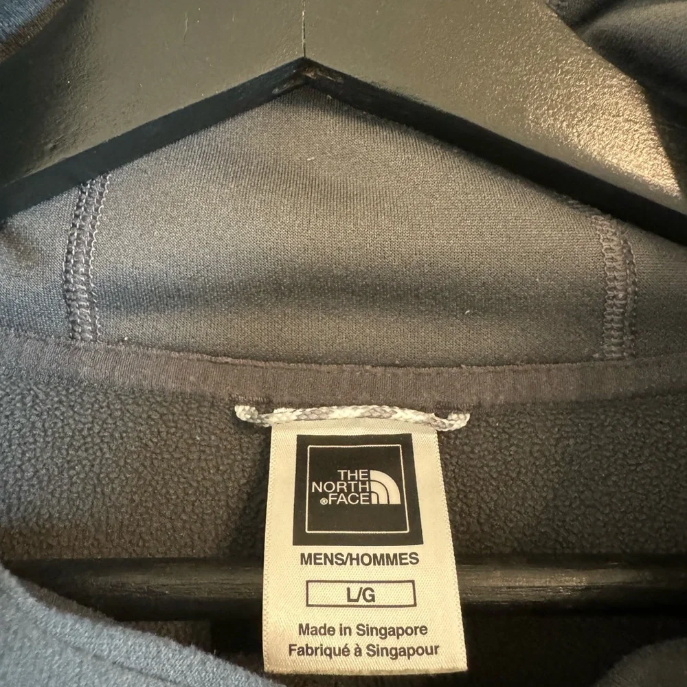 The north face men’s Hoodie Sweatshirt Sweater Large gray
